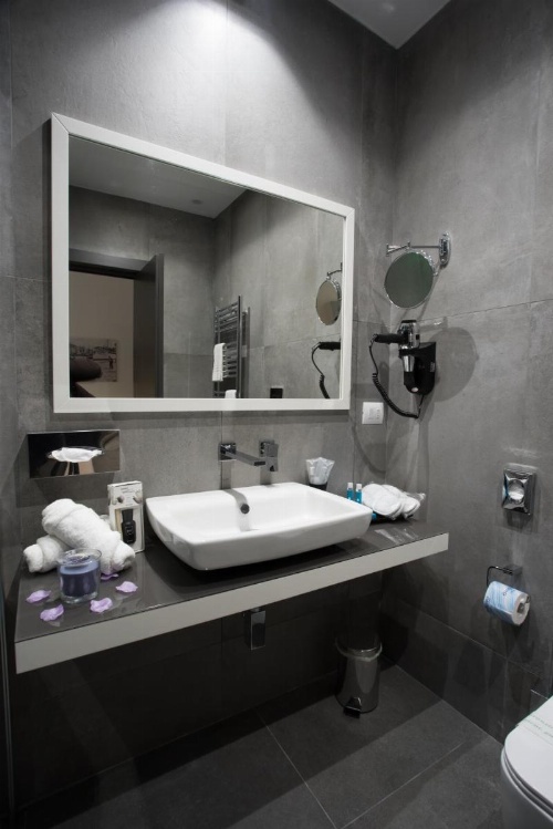 Twice - Naples image 17