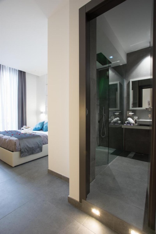 Twice - Naples image 24