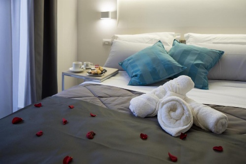 Twice - Naples image 25