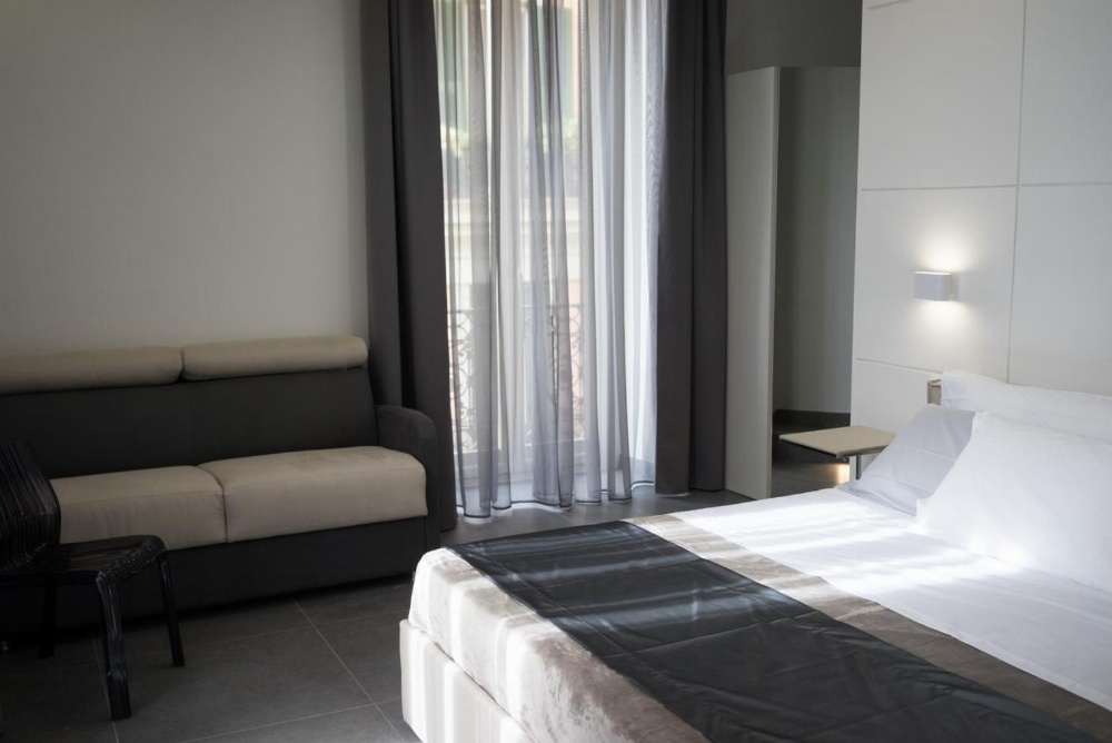 Twice - Naples Main image