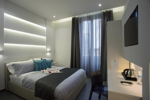 Twice - Naples image 42